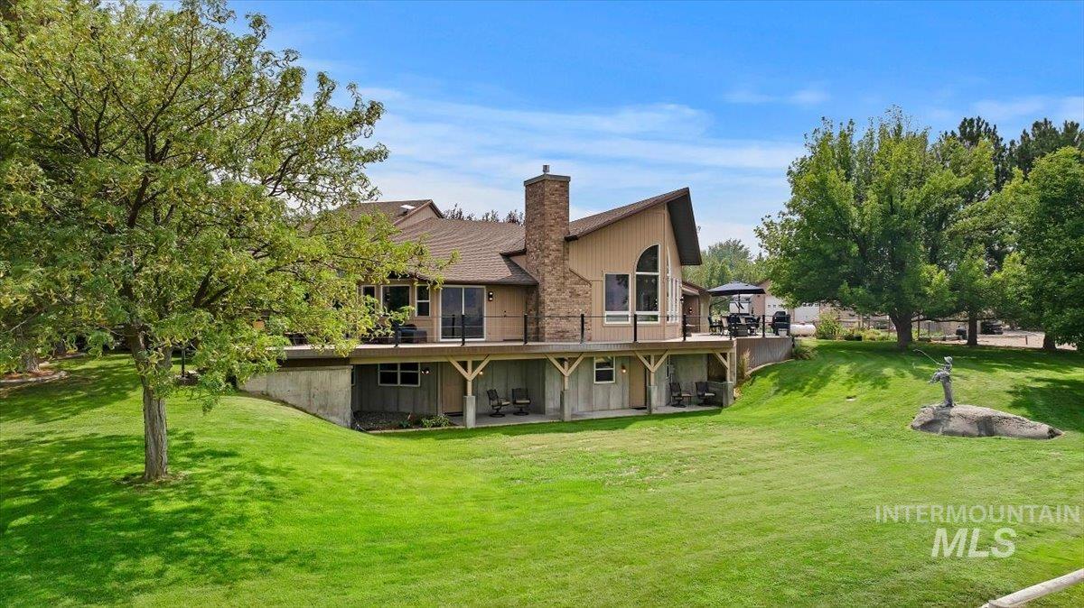 1290 Quail Hollow Property Photo 3