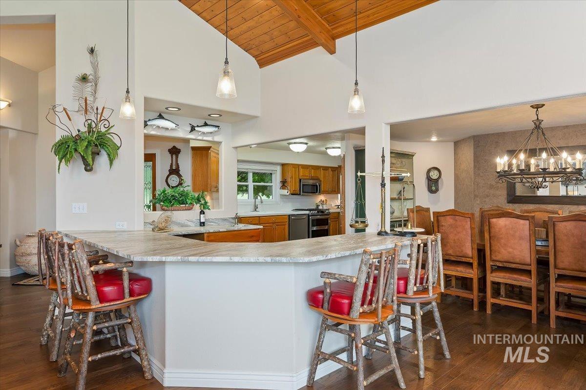1290 Quail Hollow Property Photo 9