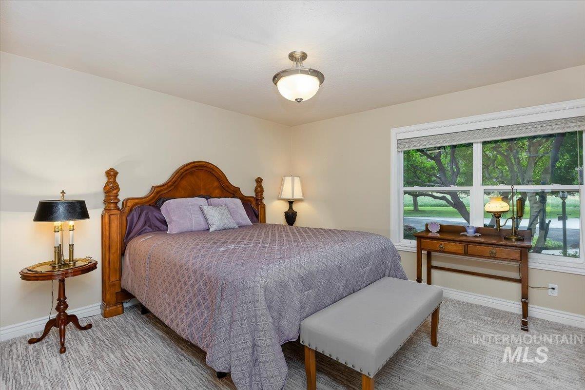 1290 Quail Hollow Property Photo 17