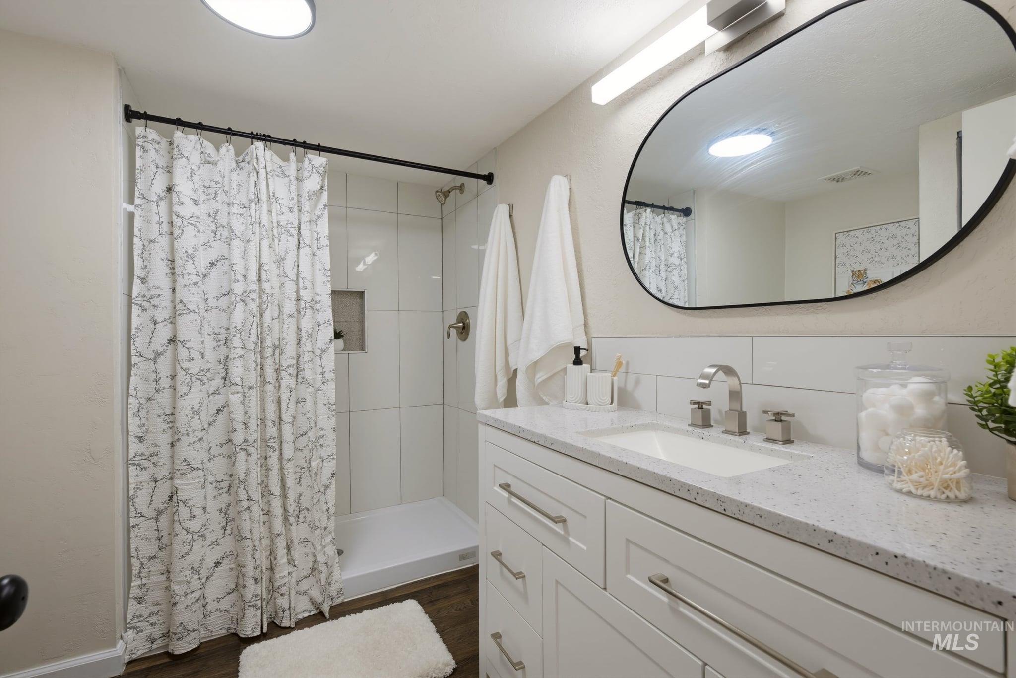 1517 S Loveland St Property Photo 26