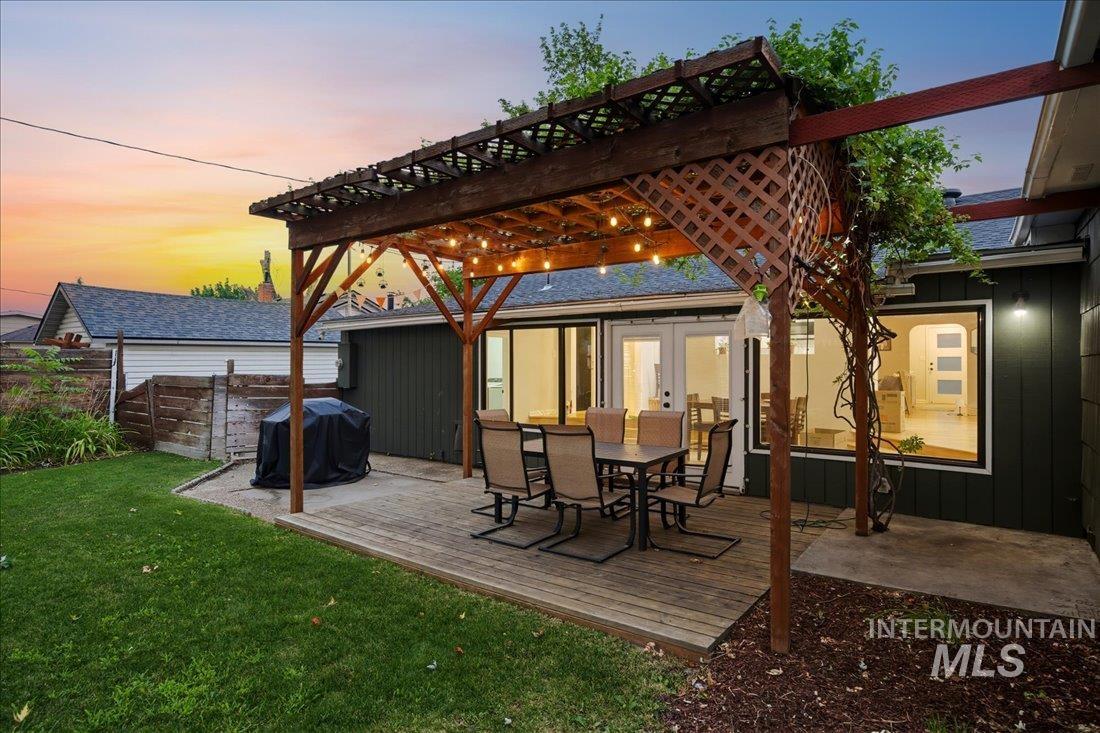 1517 S Loveland St Property Photo 32