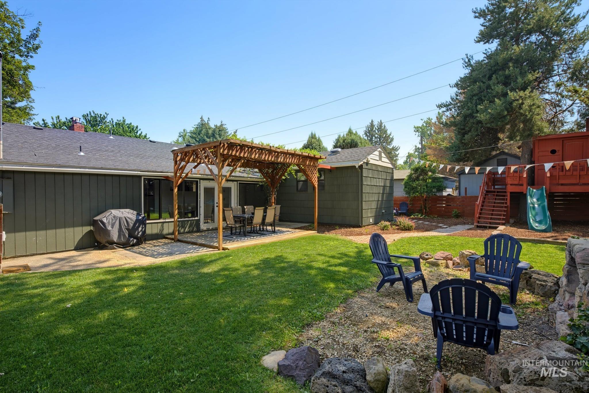 1517 S Loveland St Property Photo 37