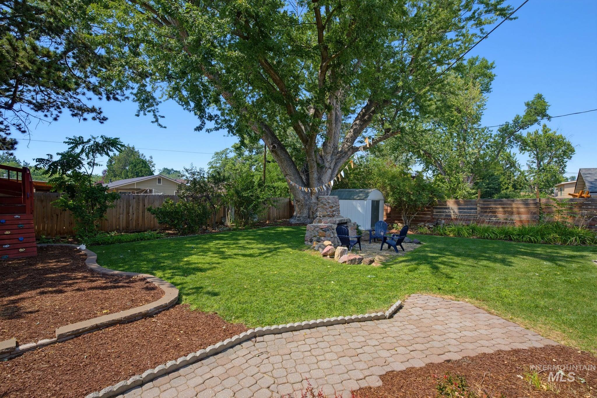1517 S Loveland St Property Photo 38