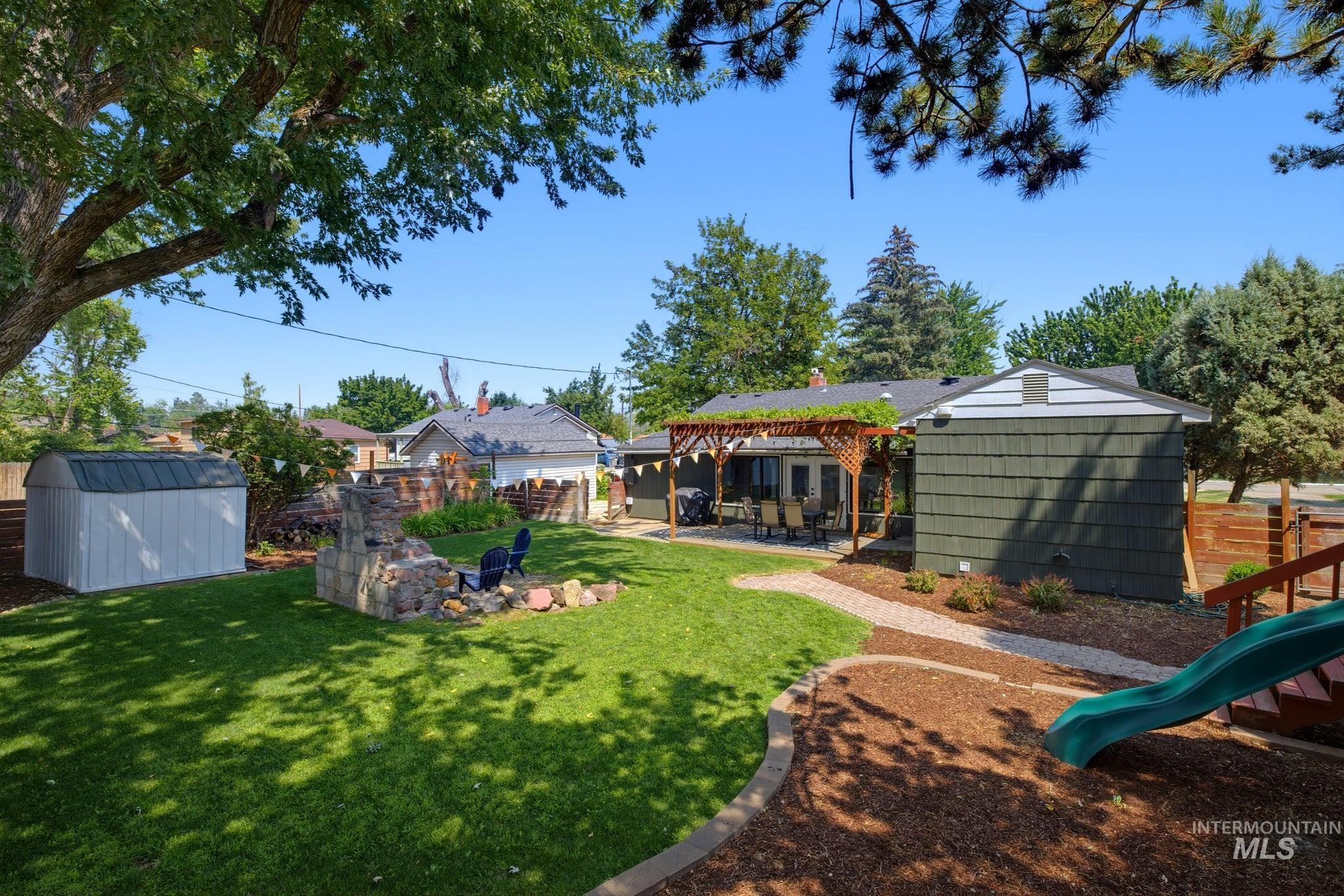 1517 S Loveland St Property Photo 39