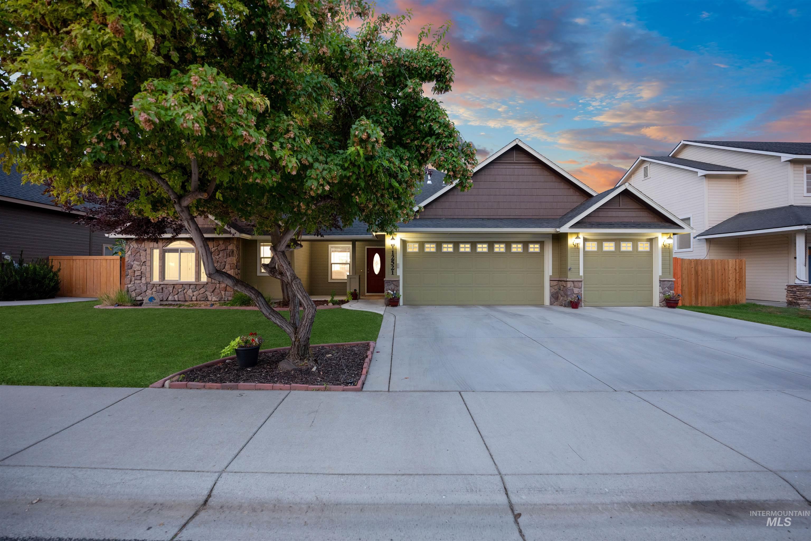12521 W Mardia Street Property Photo 1