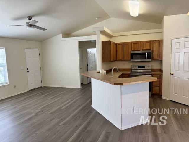 1464 Valencia St Property Photo 4