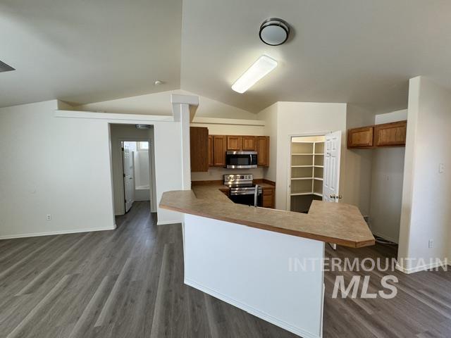 1464 Valencia St Property Photo 7