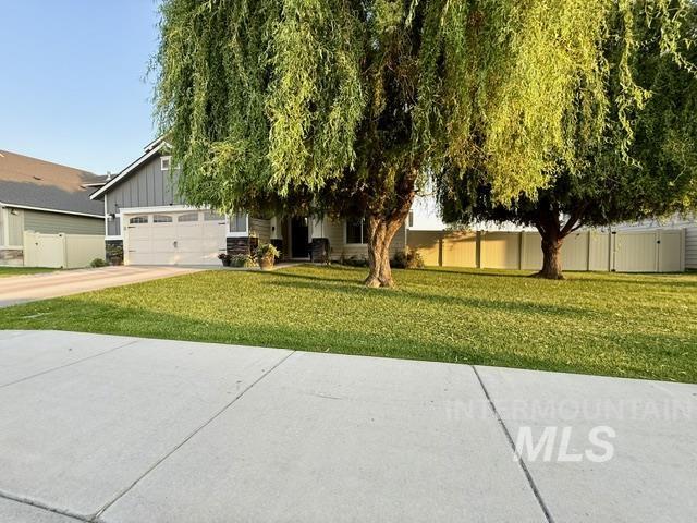 841 Canyon Crest Dr. Property Photo 5