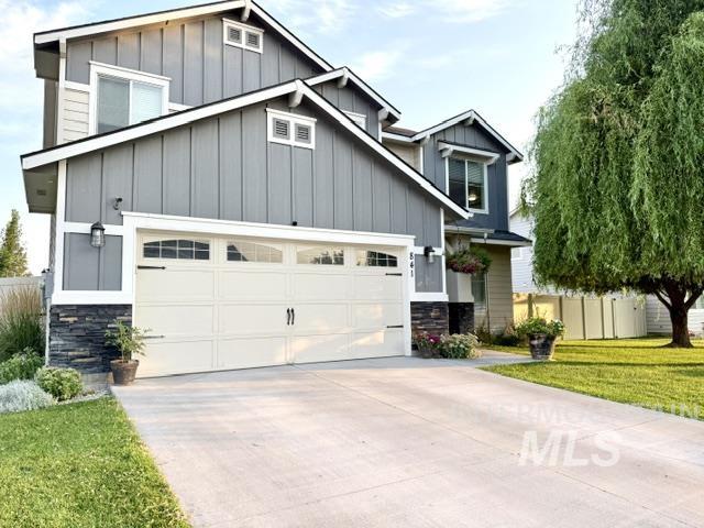841 Canyon Crest Dr. Property Photo 6