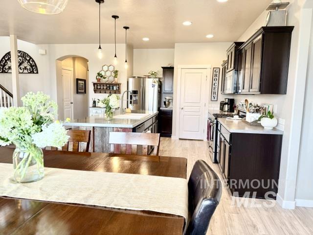 841 Canyon Crest Dr. Property Photo 11