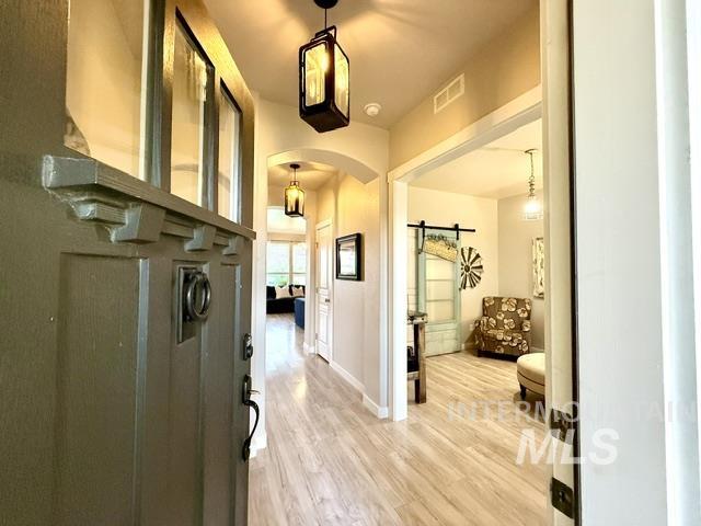 841 Canyon Crest Dr. Property Photo 21