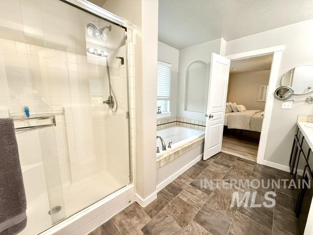 841 Canyon Crest Dr. Property Photo 32