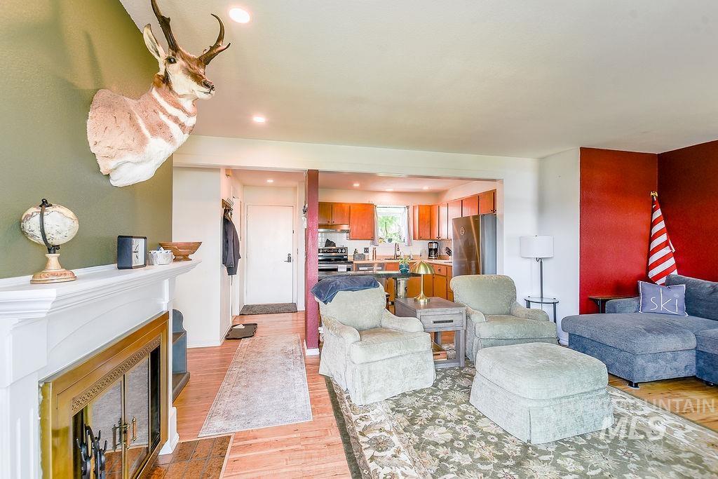 605 Indian Hills Drive Property Photo 11