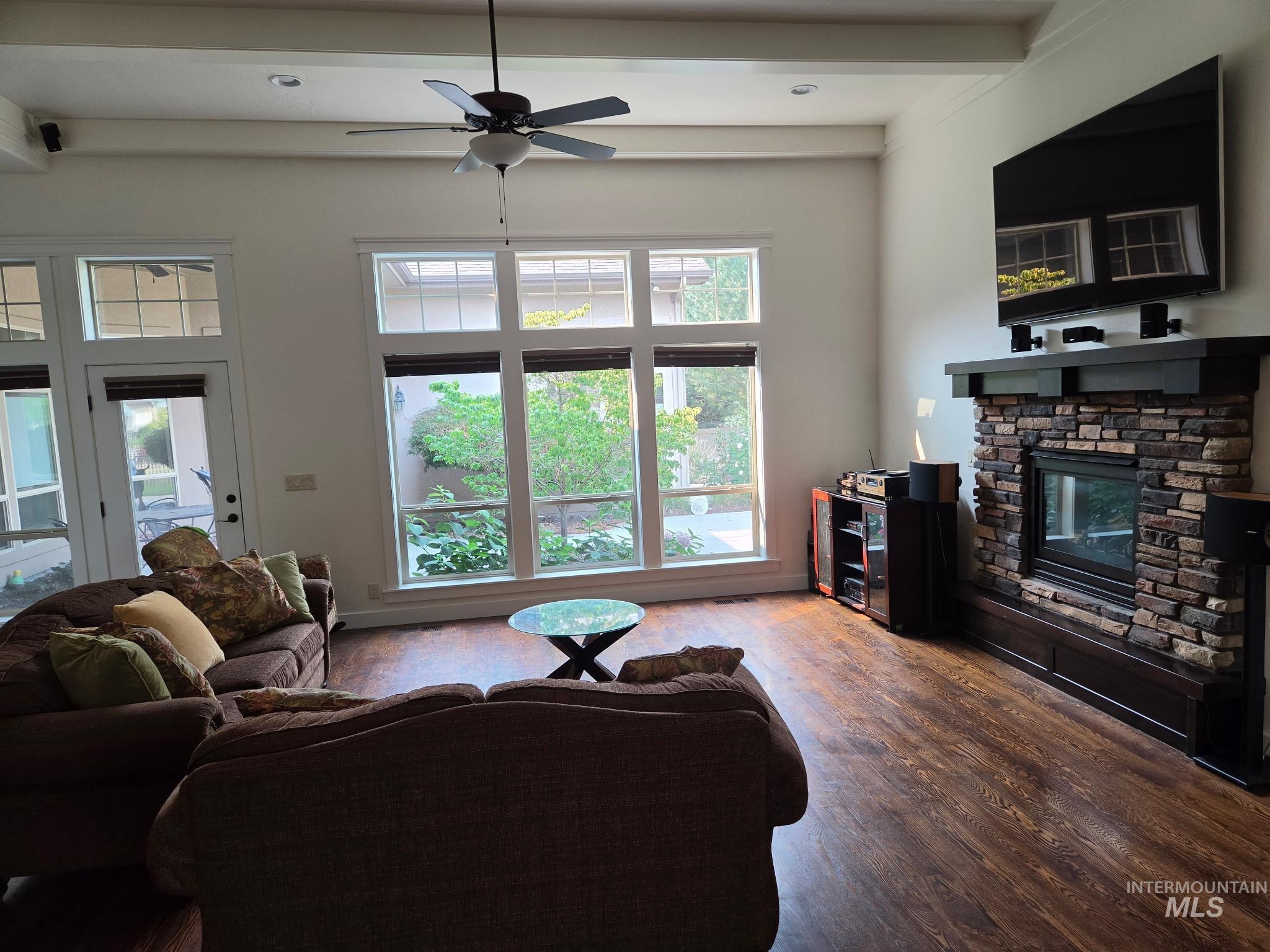 2612 E Lacewood Dr Property Photo 4