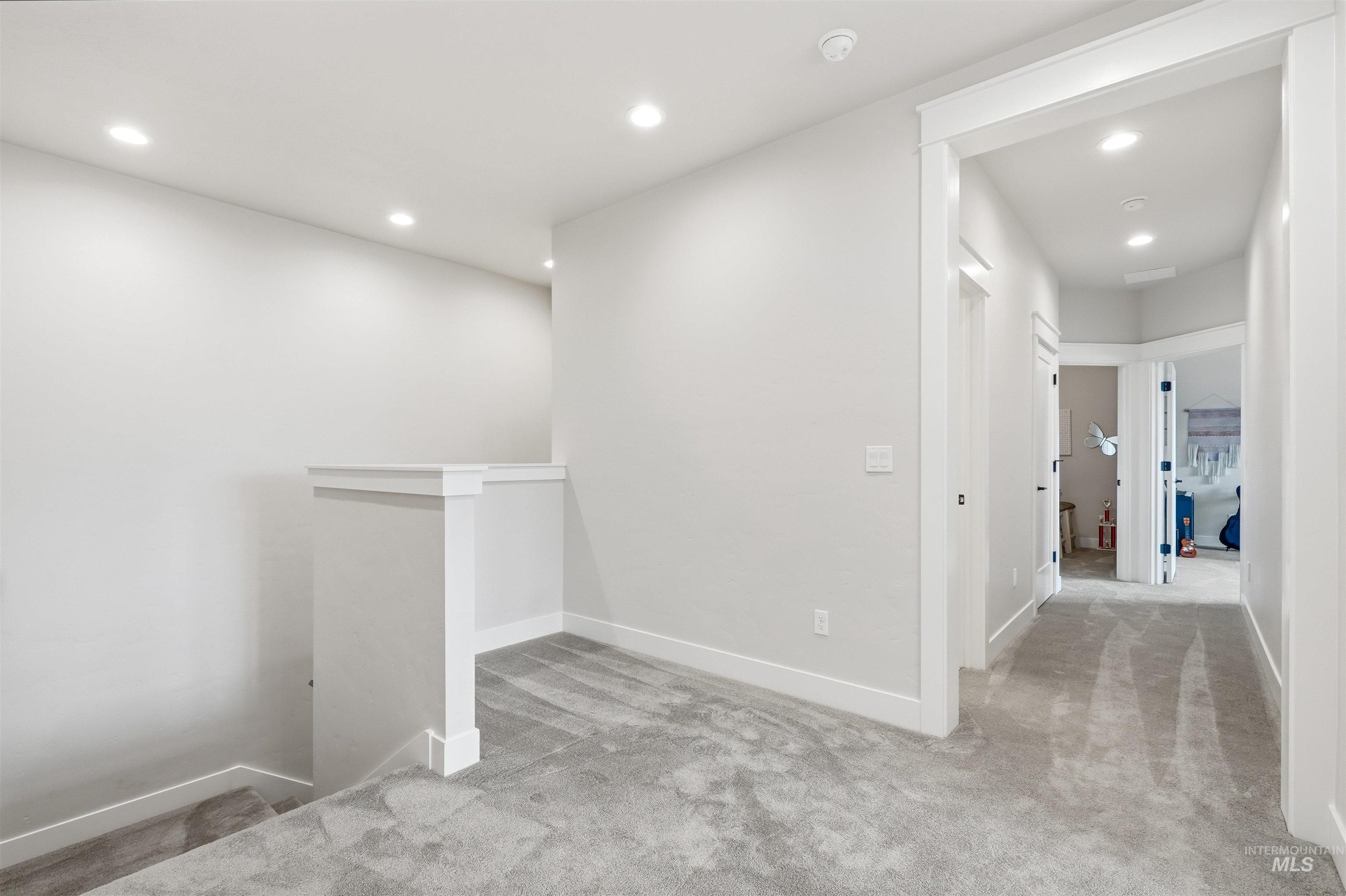5301 W Strant St Property Photo 34