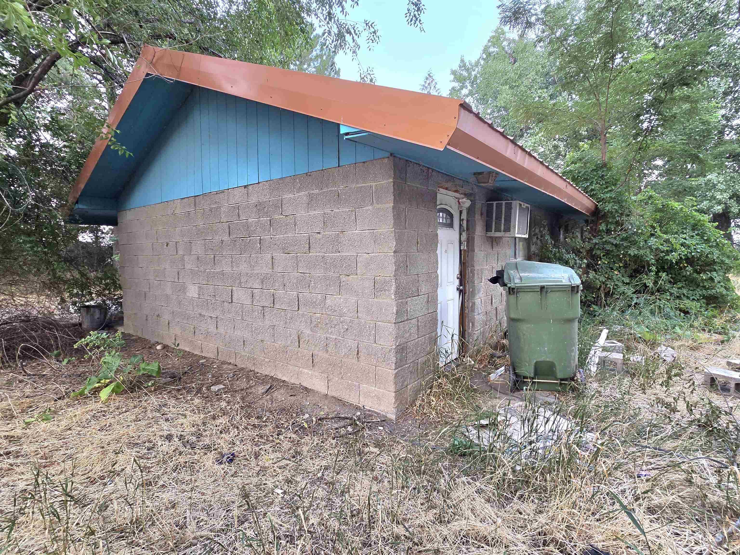 757 Foothill Dr Property Photo 8