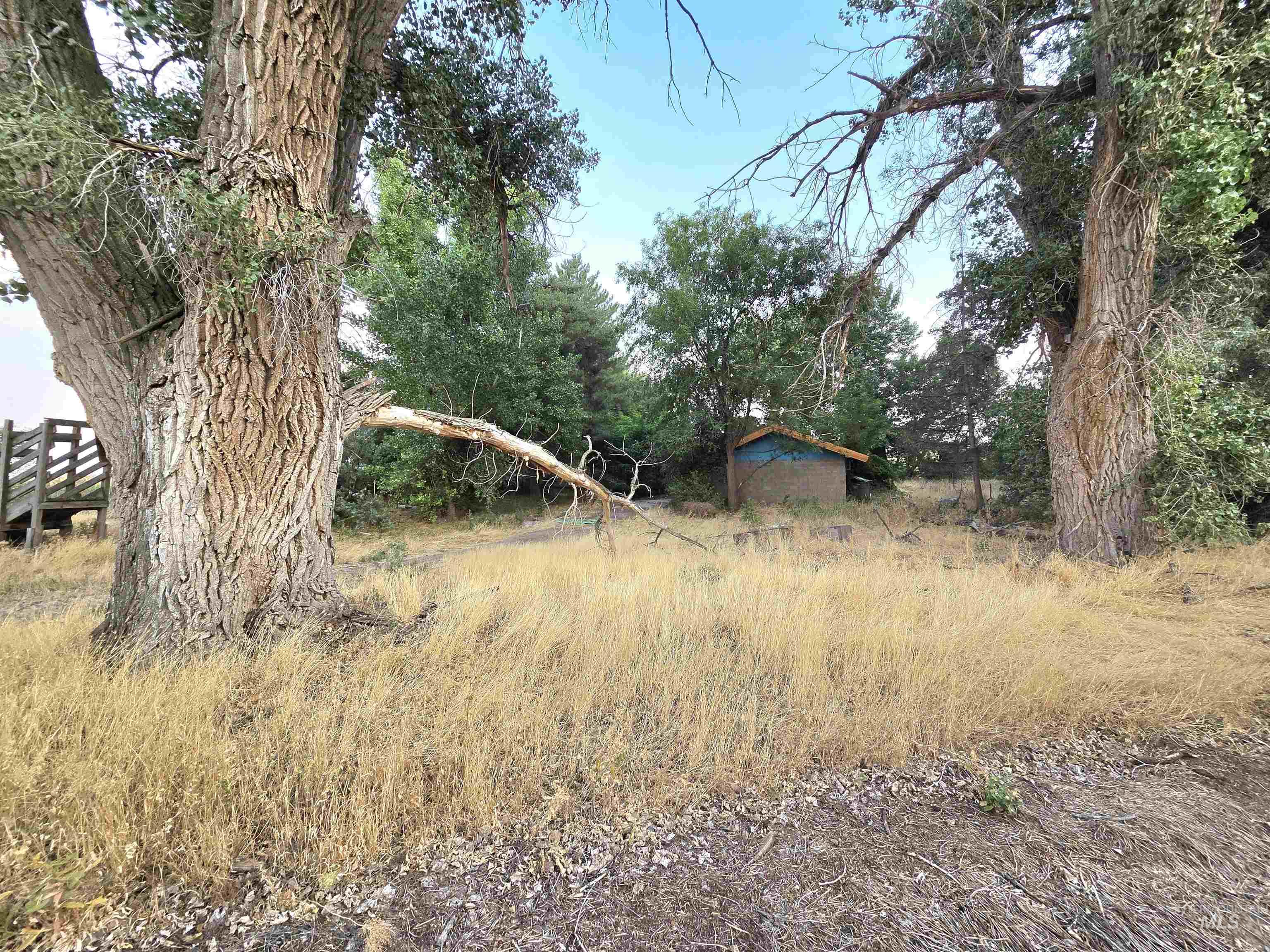 757 Foothill Dr Property Photo 33