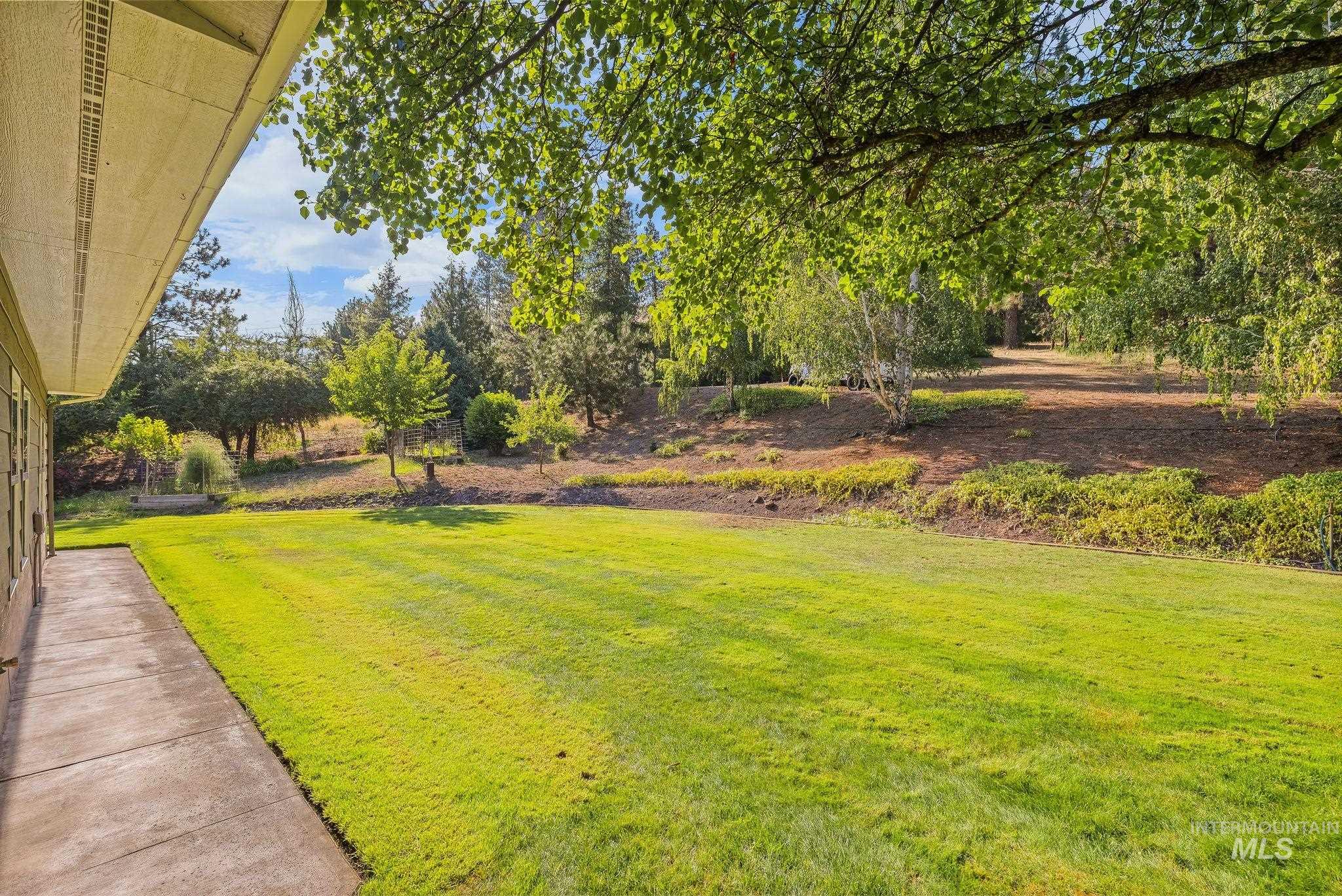 1091 Cedar Ridge Rd. Property Photo 8