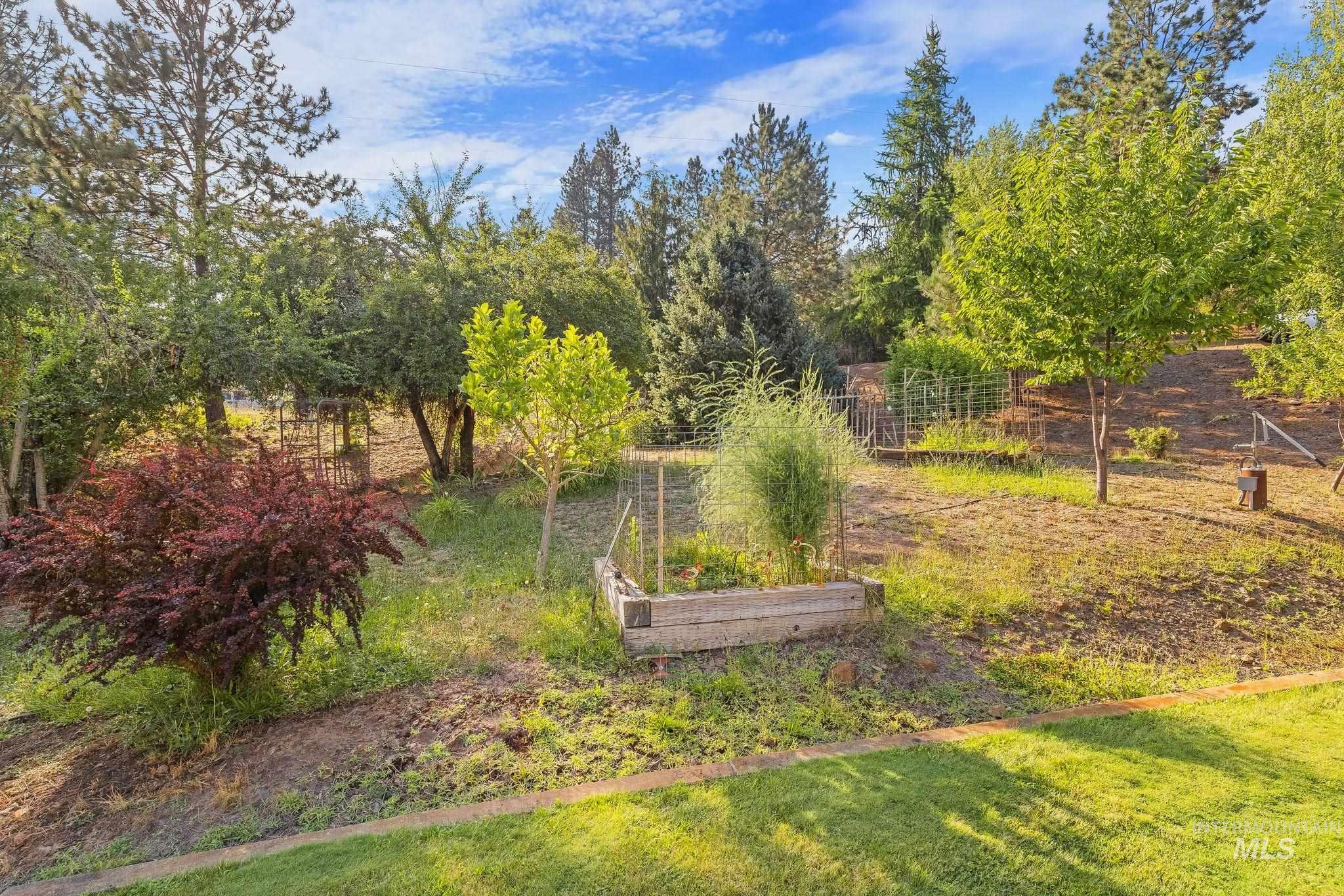 1091 Cedar Ridge Rd. Property Photo 9