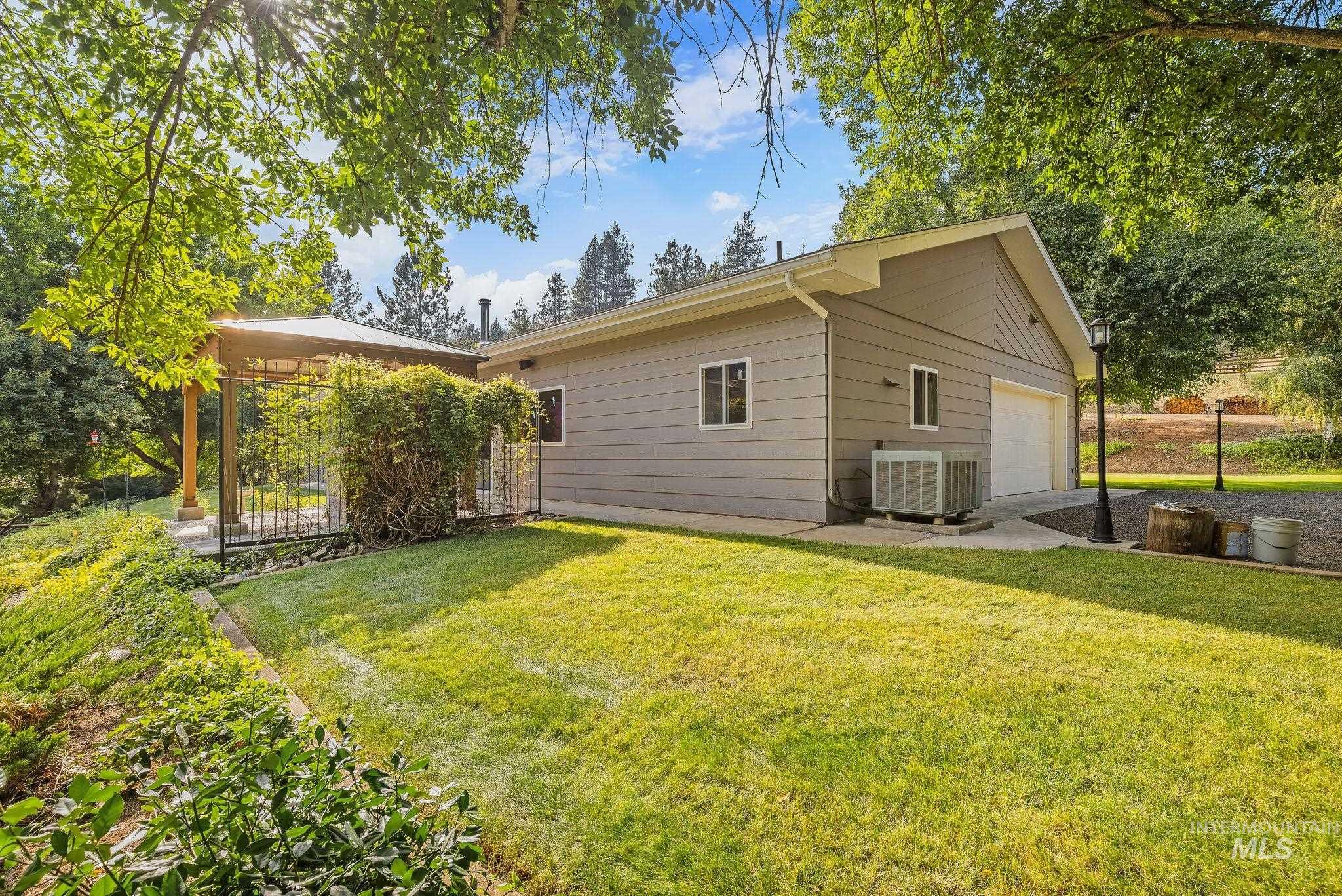 1091 Cedar Ridge Rd. Property Photo 14