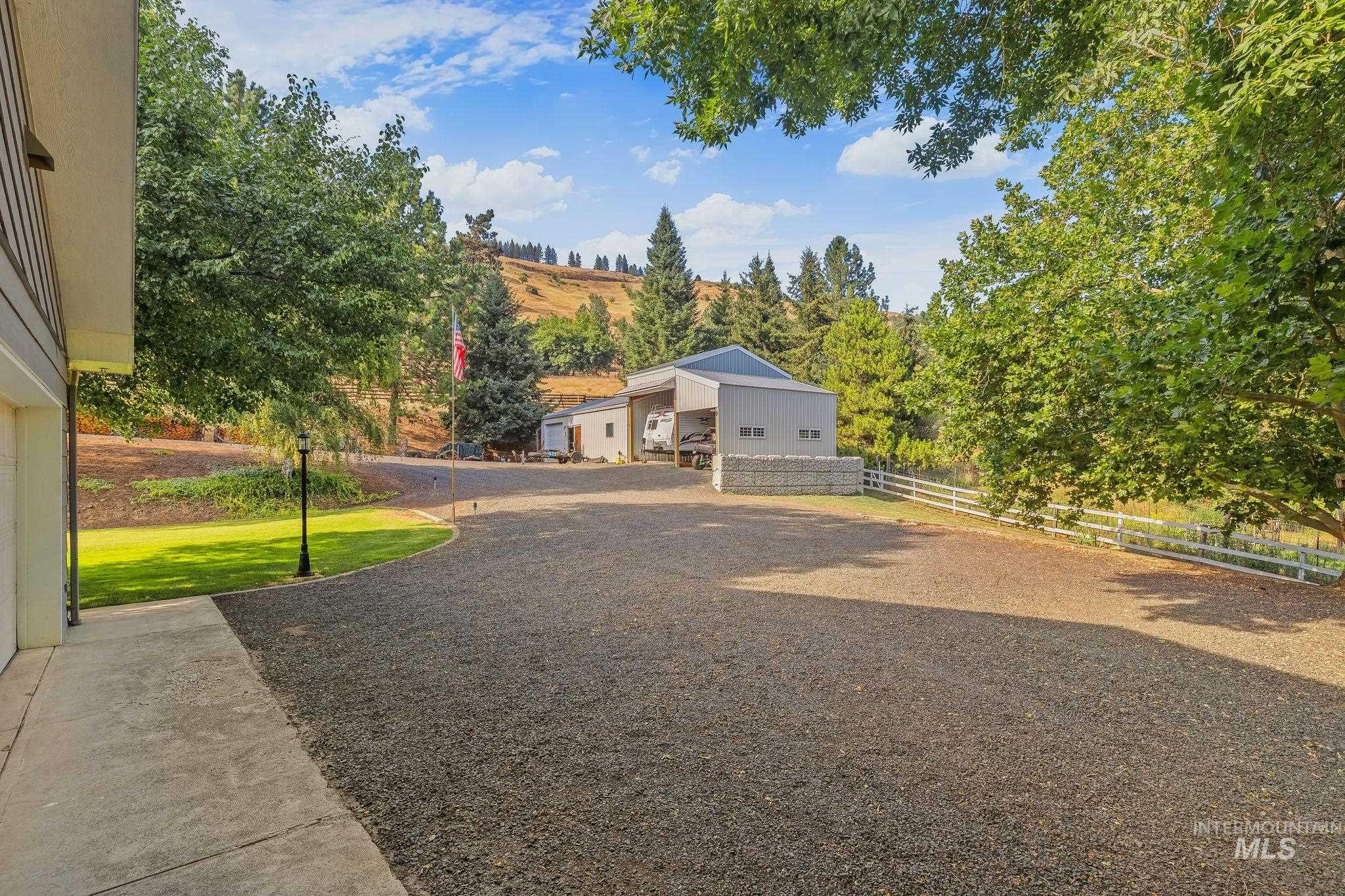 1091 Cedar Ridge Rd. Property Photo 15