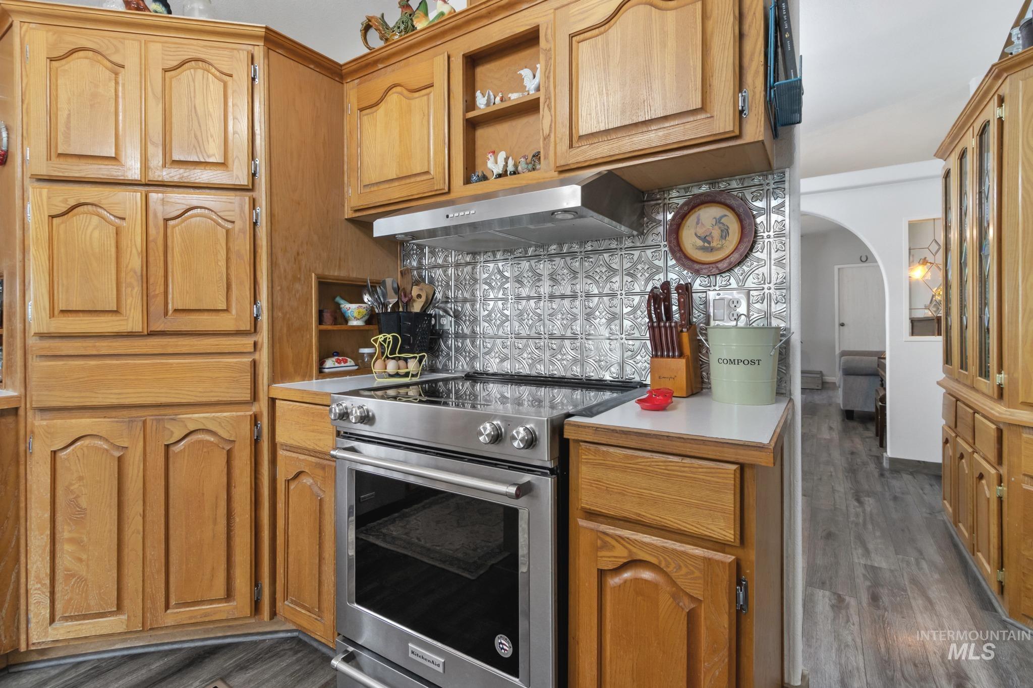 26550 Middleton Road Property Photo 8
