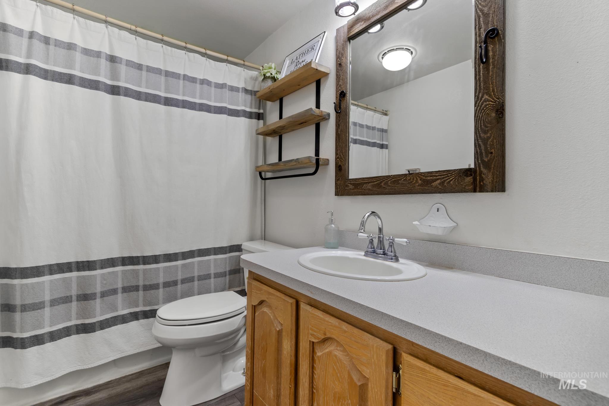 26550 Middleton Road Property Photo 25