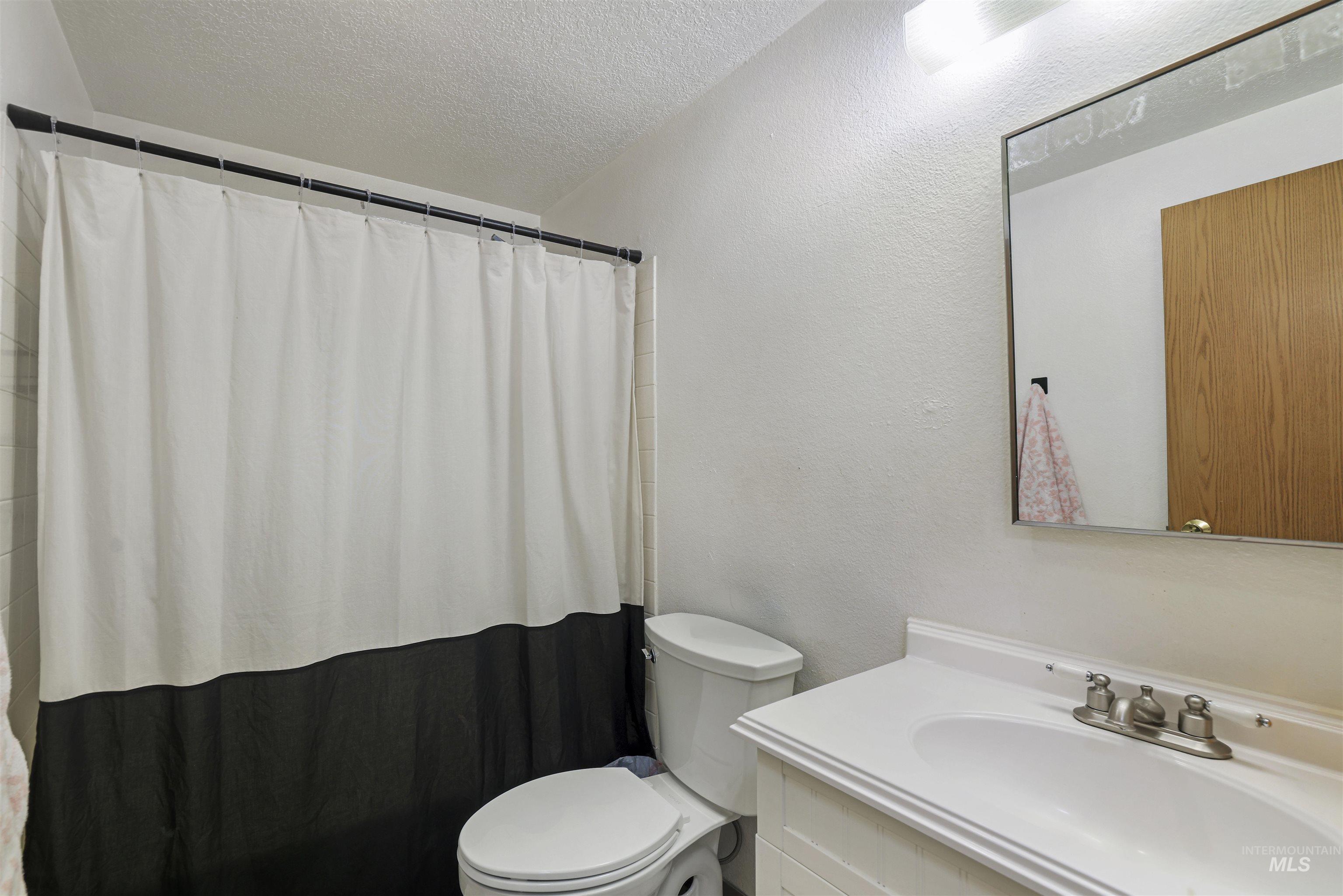 218 7th Avenue South Property Photo 13