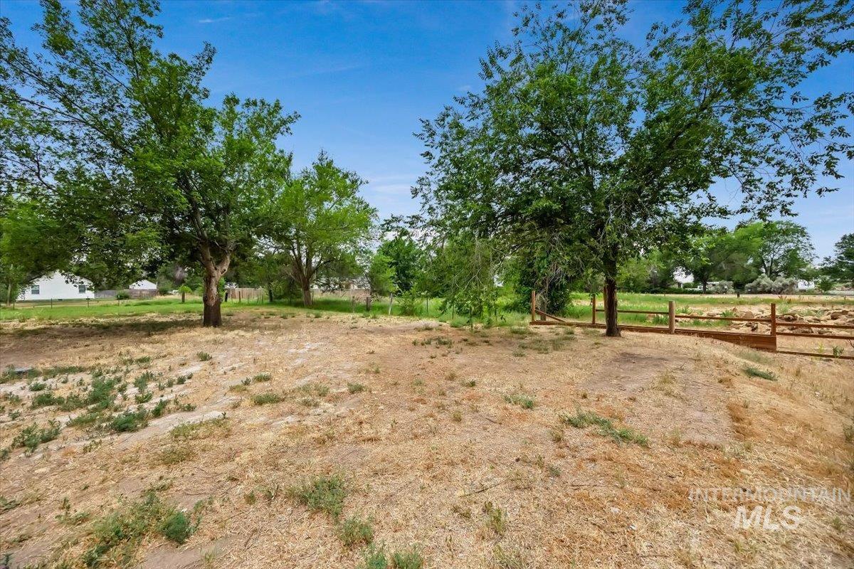 517 N Main St Property Photo 29