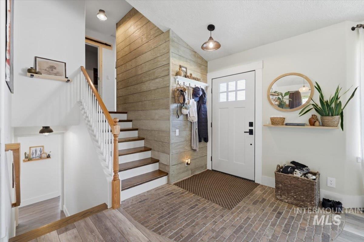376 S Lodestone Property Photo 18