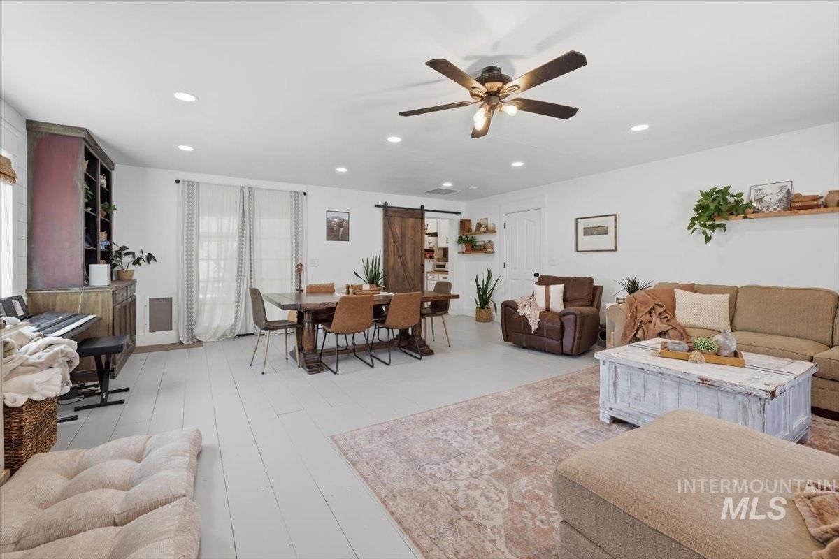 376 S Lodestone Property Photo 23