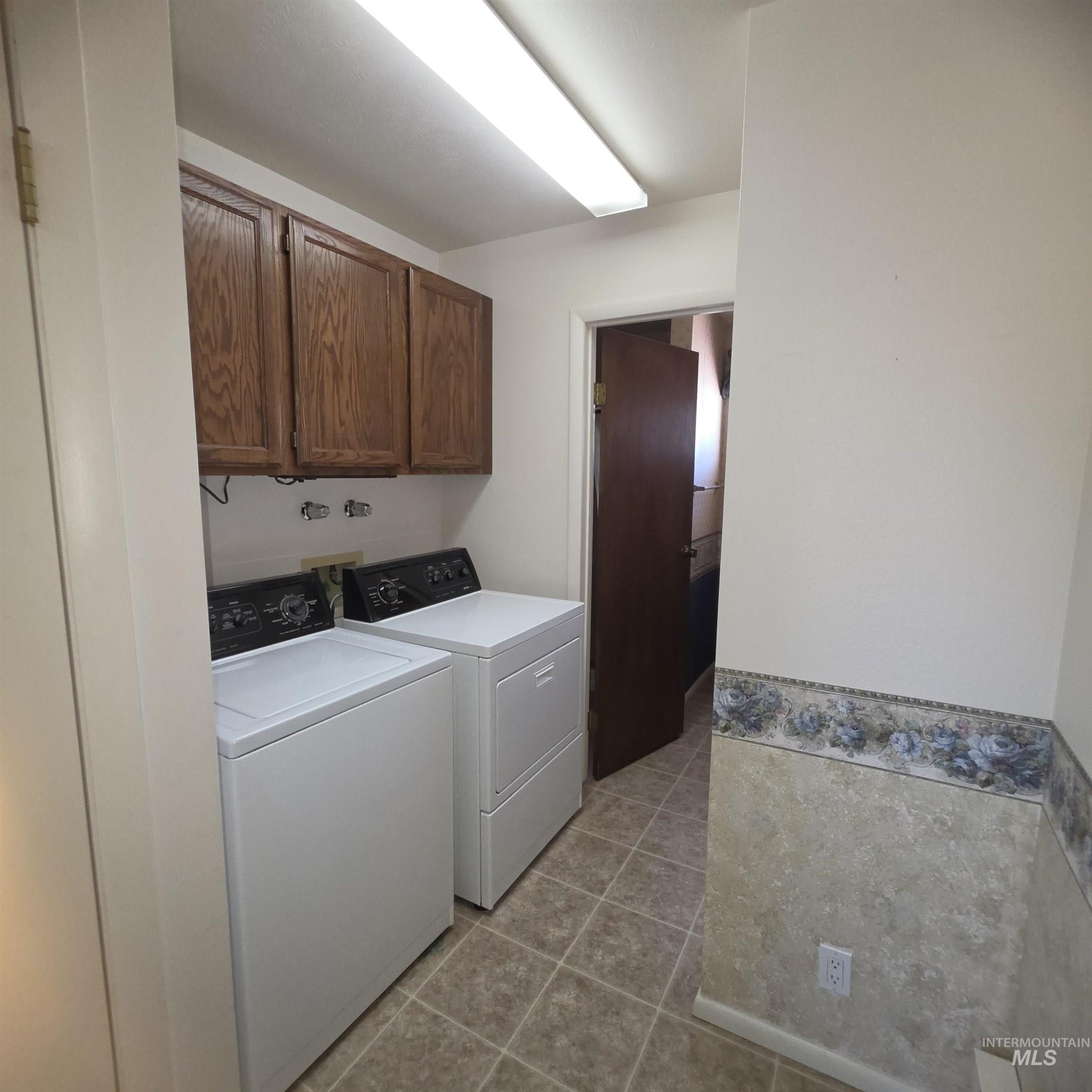 2872 Janis Drive Property Photo 11