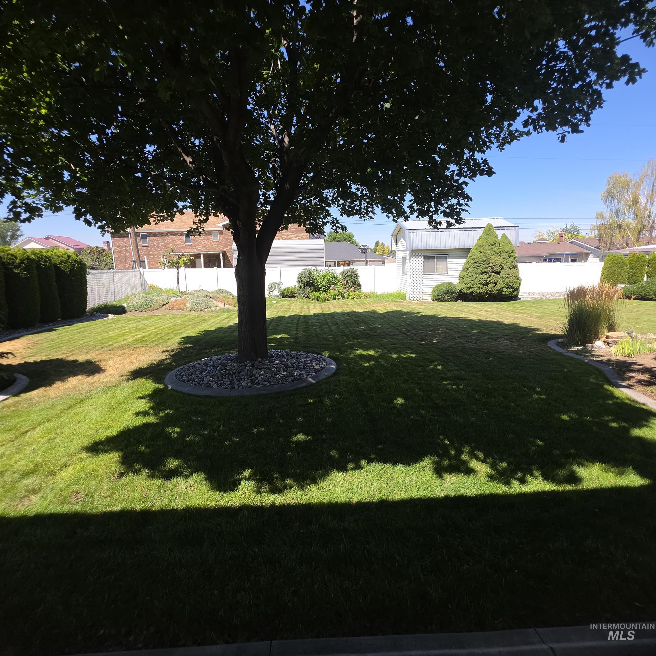 2872 Janis Drive Property Photo 32