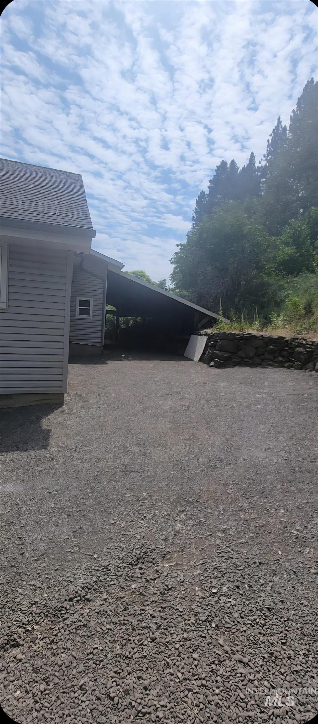 5541 Hwy 95 Property Photo 2