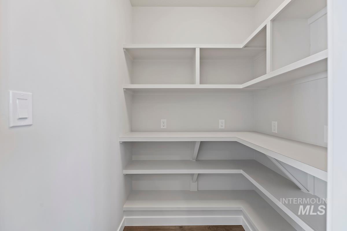 212 W Radiant Ridge Drive Property Photo 10