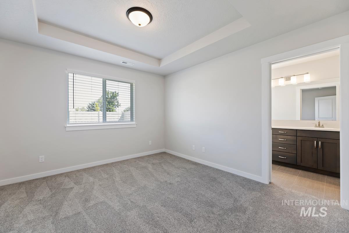 212 W Radiant Ridge Drive Property Photo 15