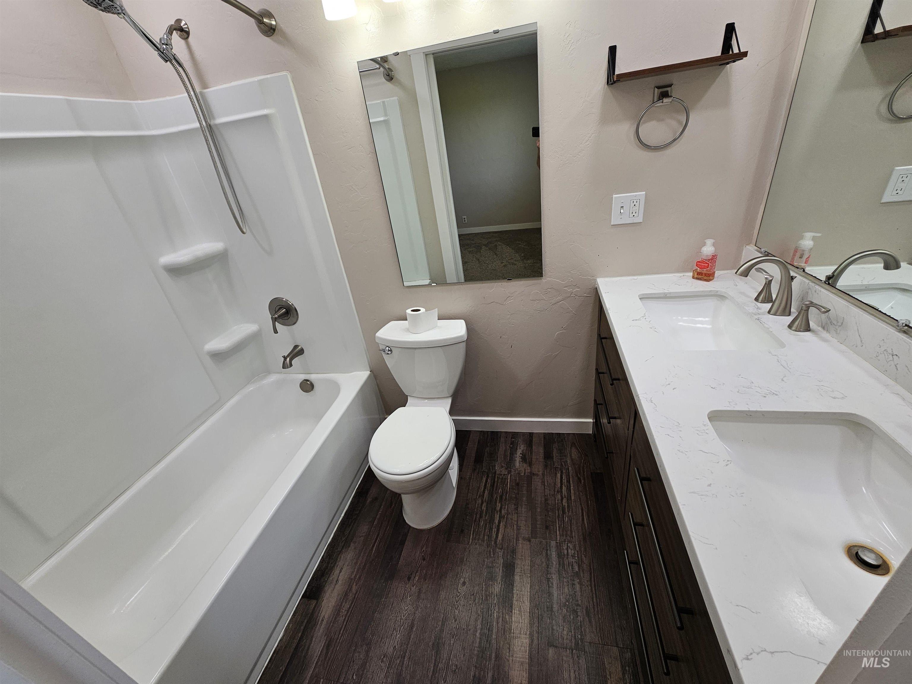 444 E 175 S Property Photo 15