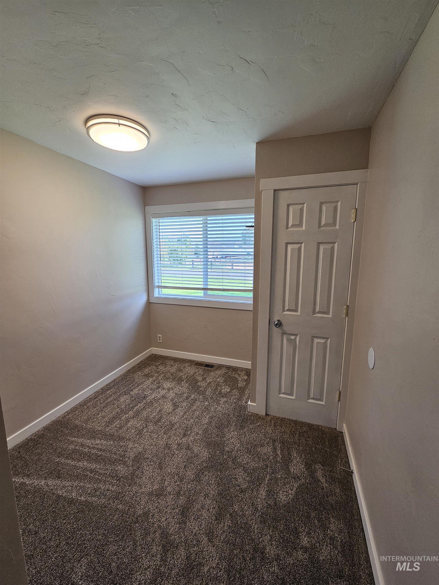 444 E 175 S Property Photo 17