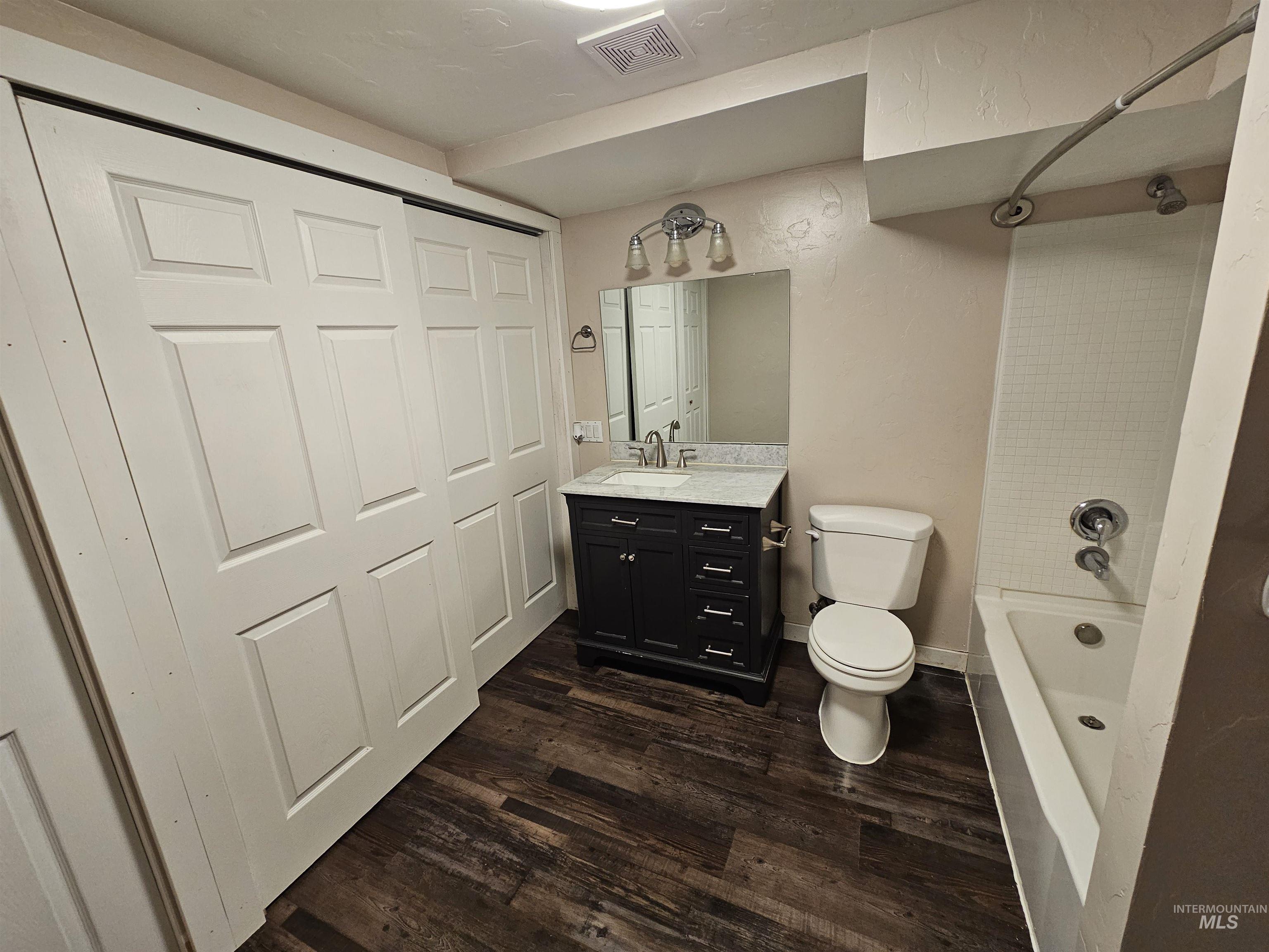 444 E 175 S Property Photo 21