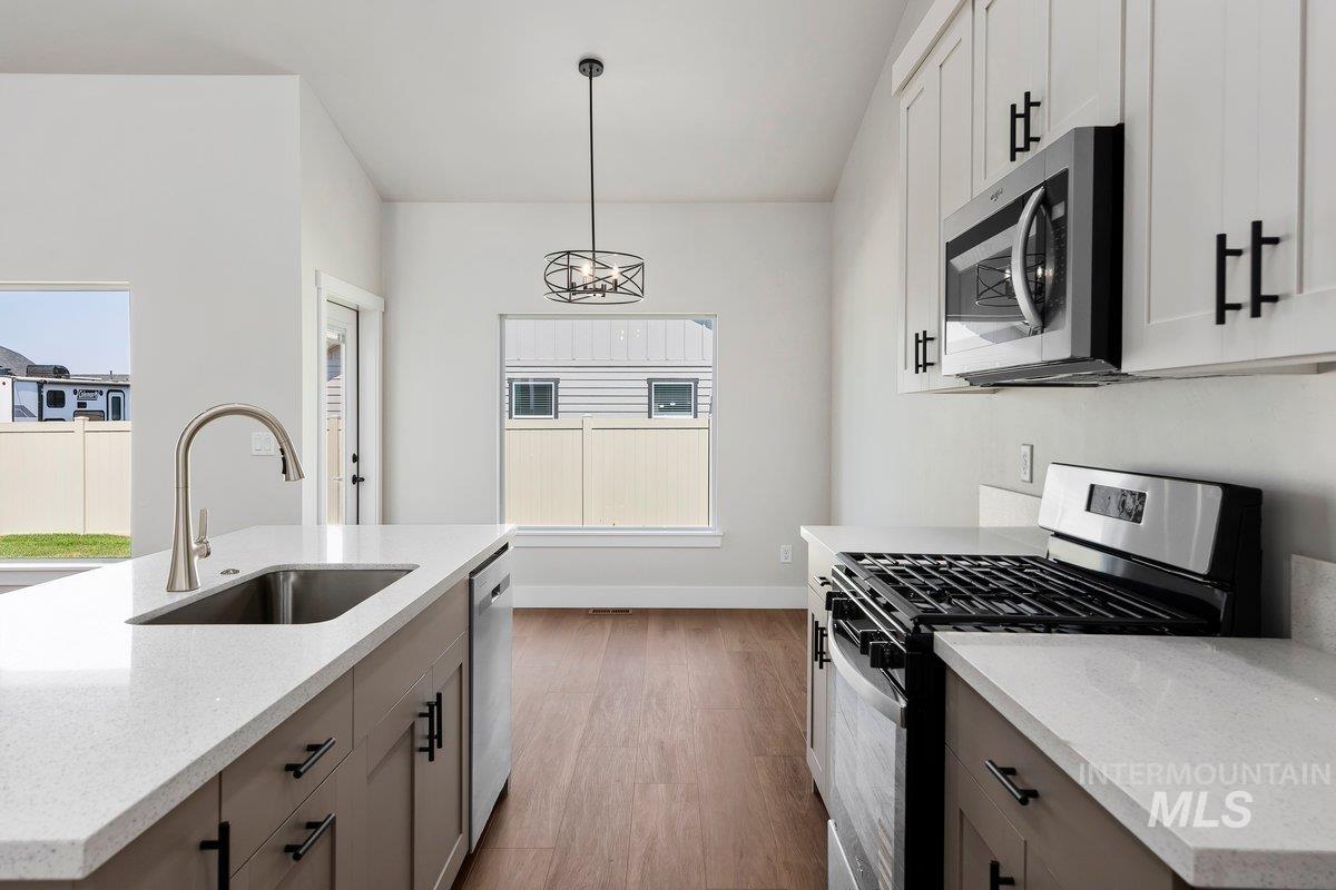 1022 Quartz Property Photo 9