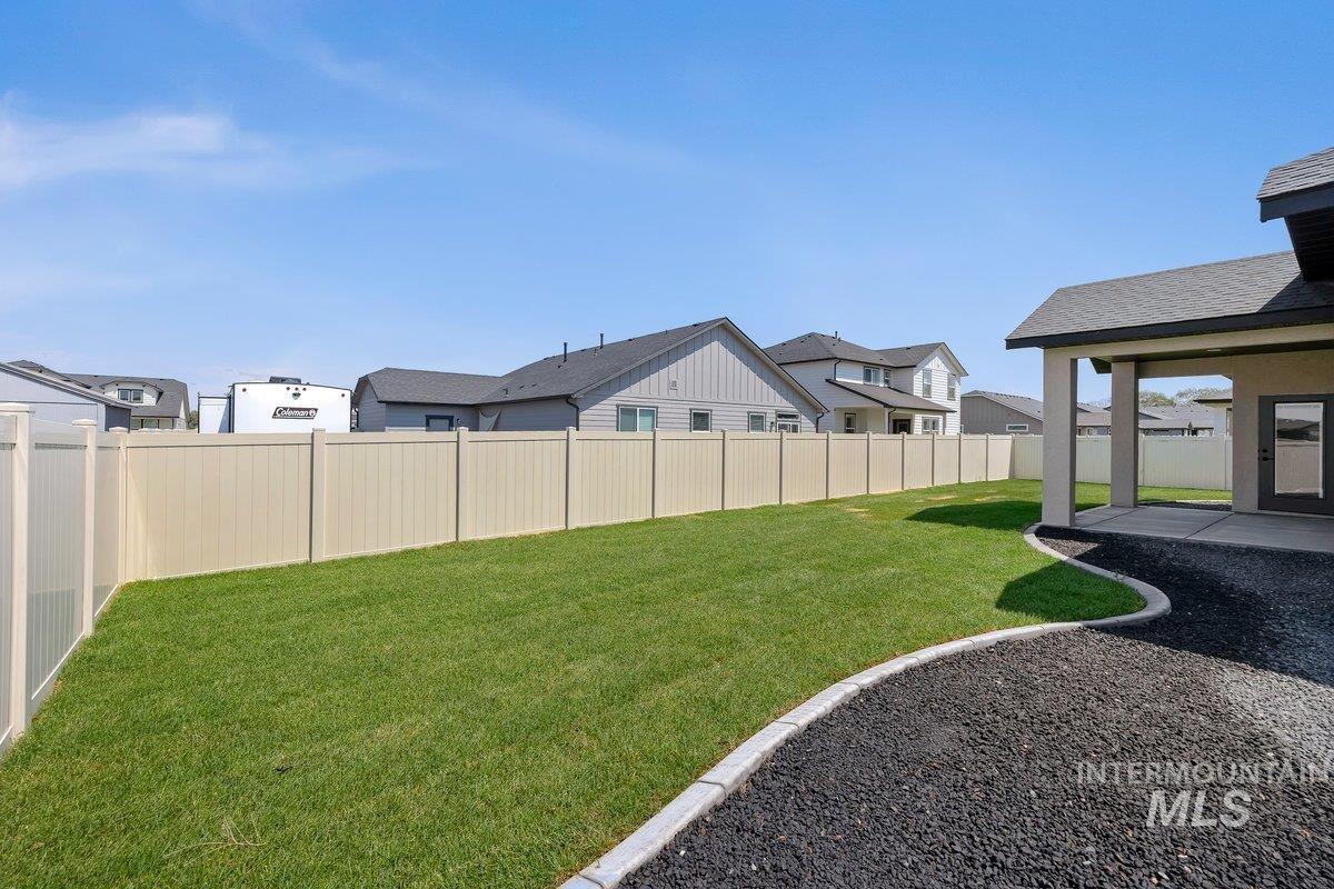 1022 Quartz Property Photo 14