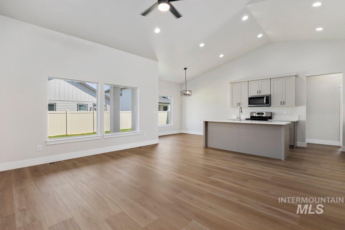 1022 Quartz Property Photo 15