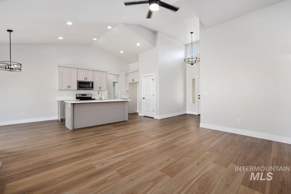 1022 Quartz Property Photo 18