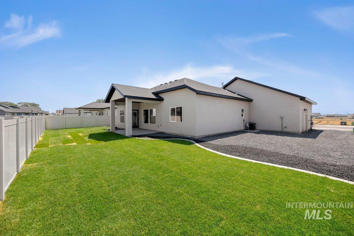 1022 Quartz Property Photo 20