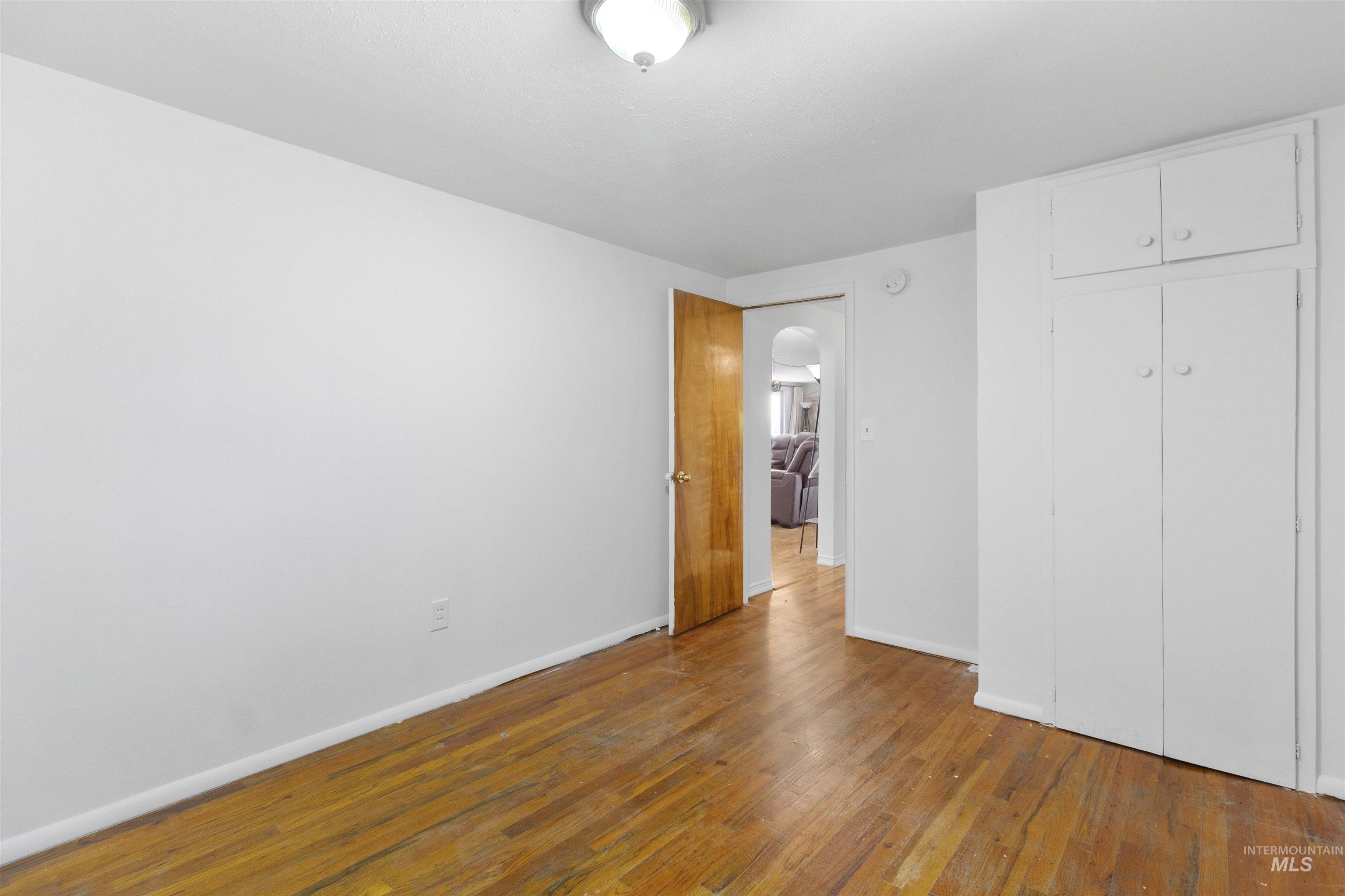894 E 3700 N Property Photo 31