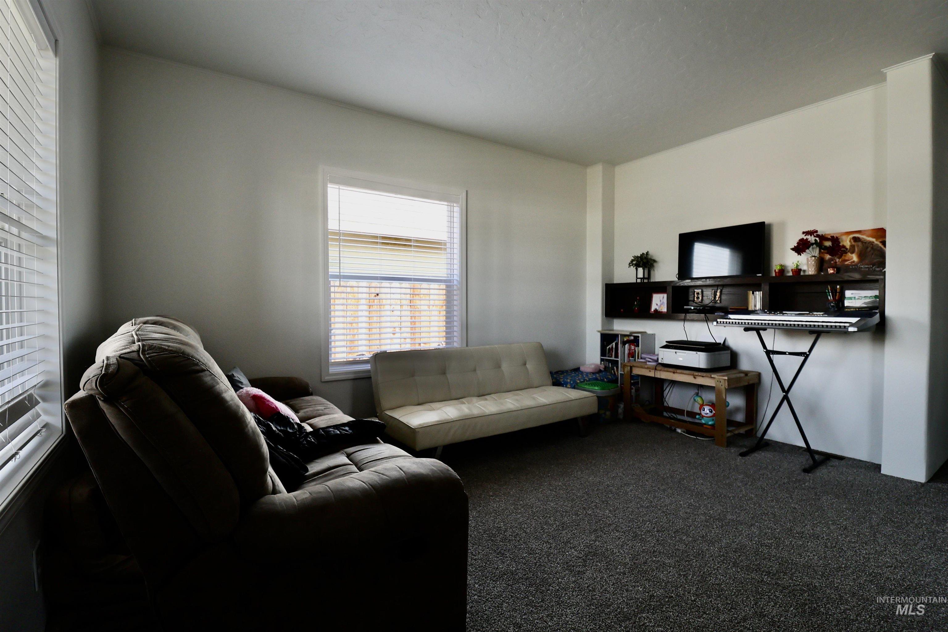496 N Elm St Property Photo 19