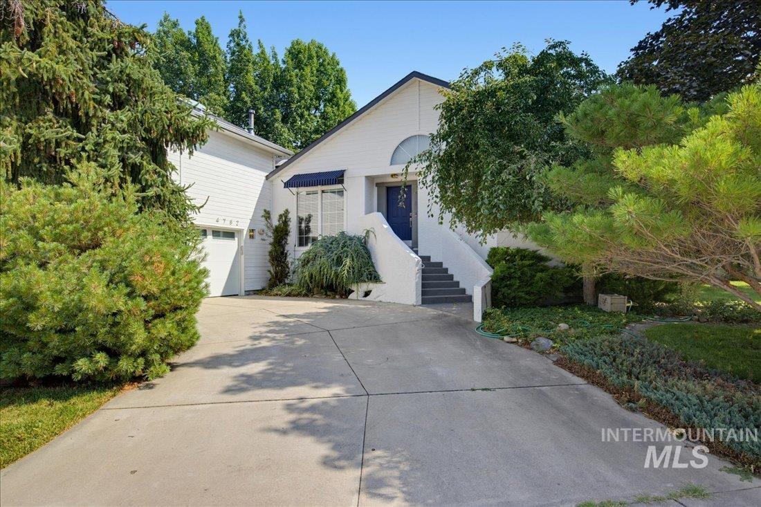 4782 N Waterfront Way Property Photo 1