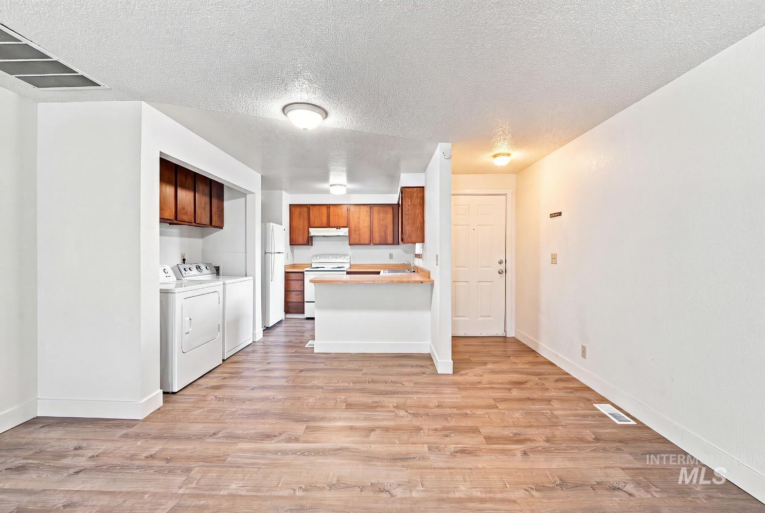 1610 / 1612 S Londoner Ave Property Photo 6