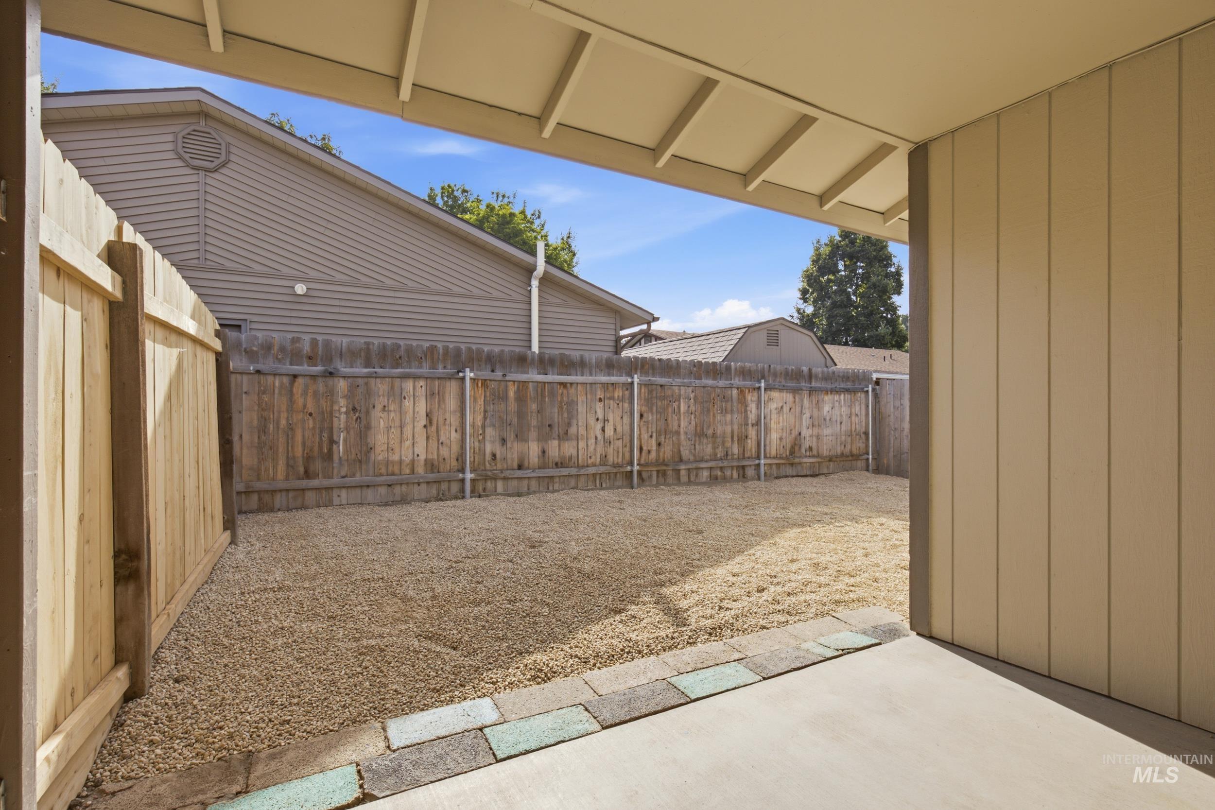1610 / 1612 S Londoner Ave Property Photo 33