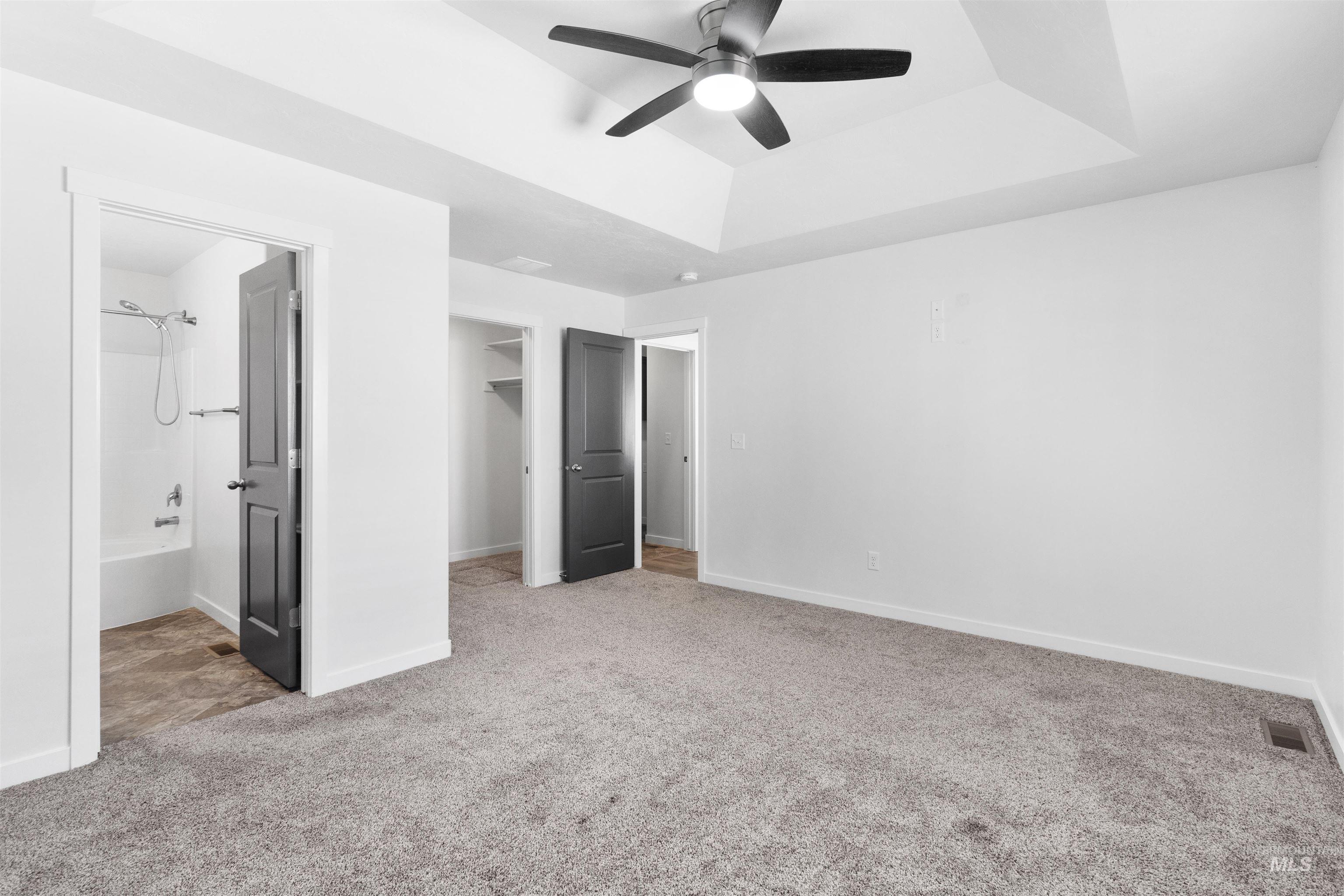 220 Pine Ave Property Photo 19